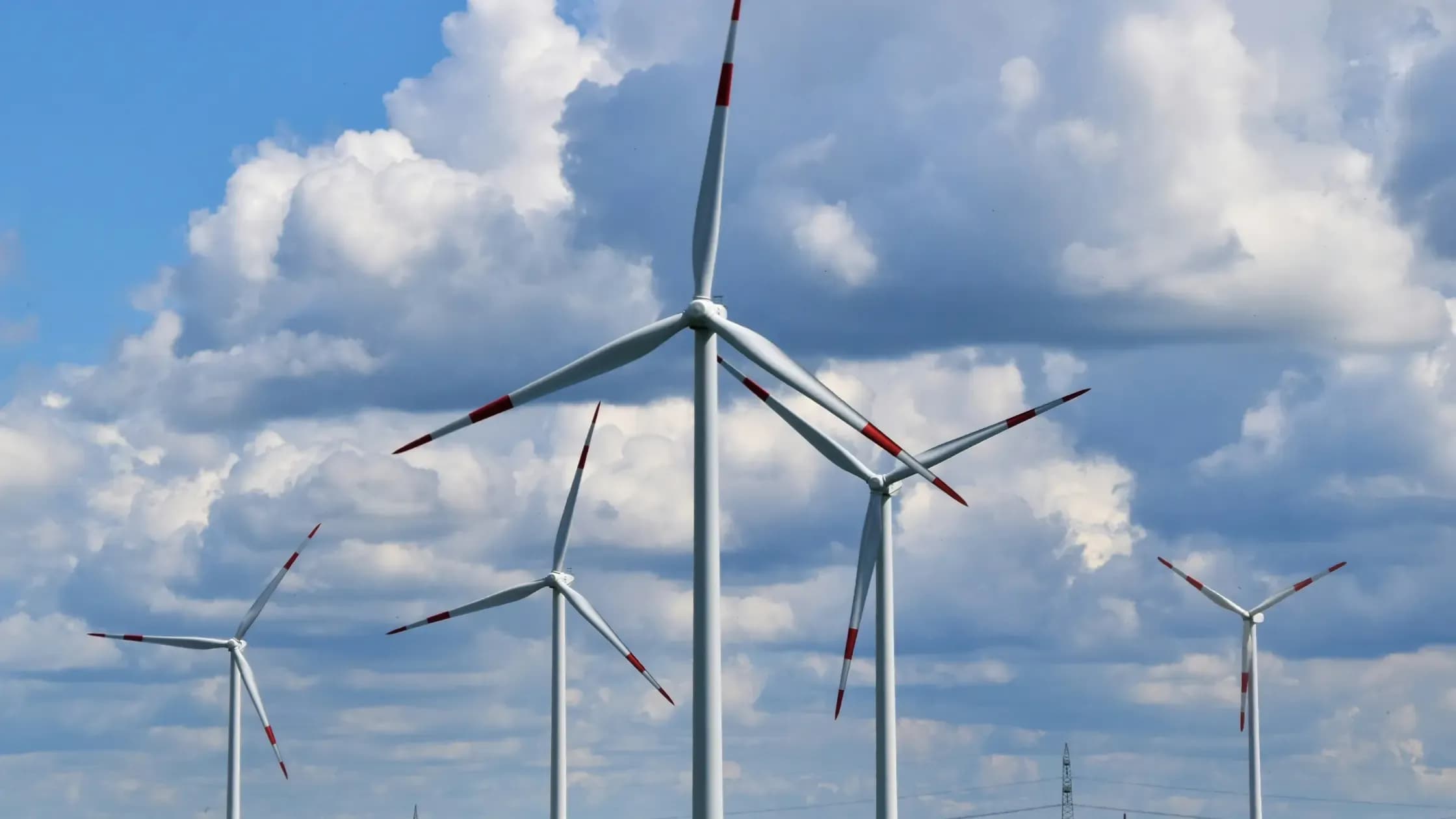 Adani Wind Commissions 5 MW Next-Gen Turbine in Gujarat