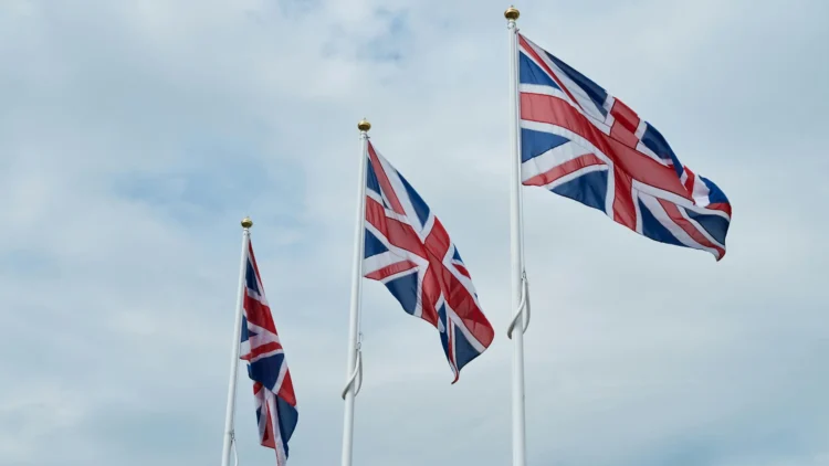 UK Sets 87% Emissions Reduction Target by 2042 to Stay on Course for Net Zero